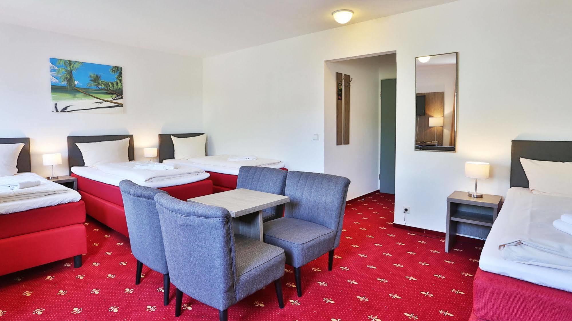 Hotel Maurer カールスルーエ エクステリア 写真