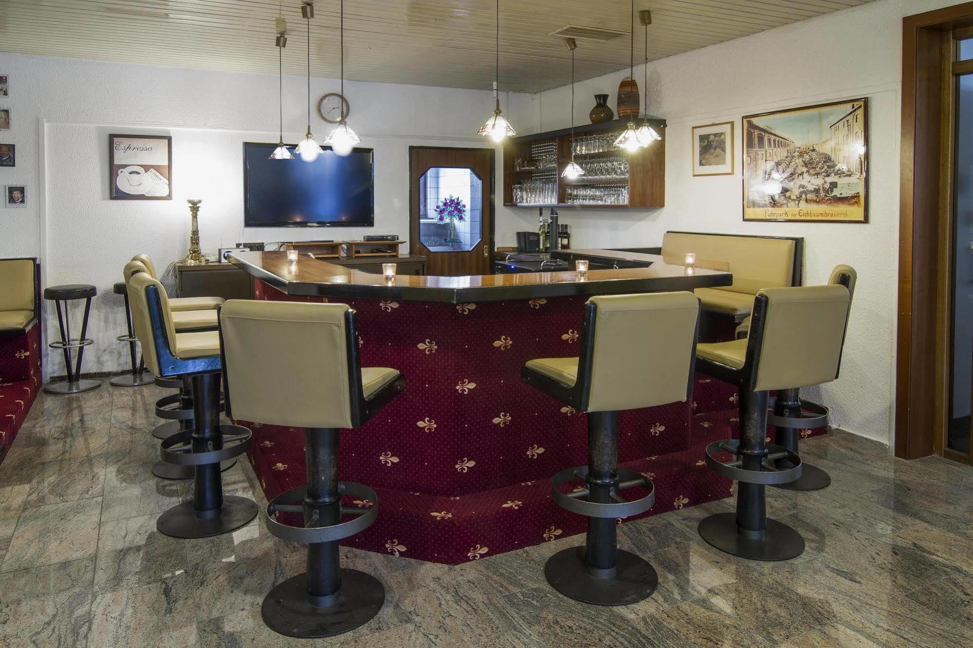 Hotel Maurer カールスルーエ エクステリア 写真