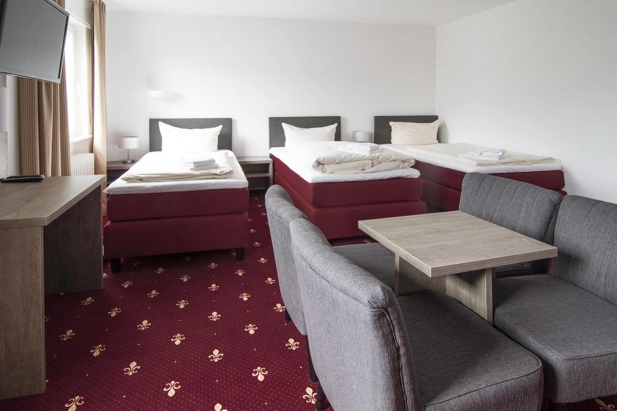 Hotel Maurer カールスルーエ エクステリア 写真