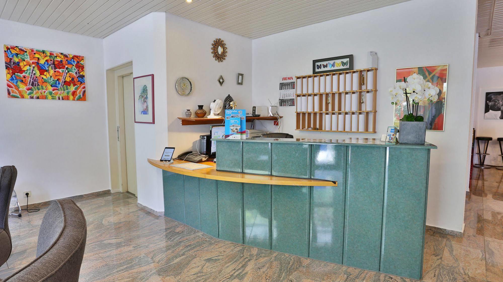 Hotel Maurer カールスルーエ エクステリア 写真