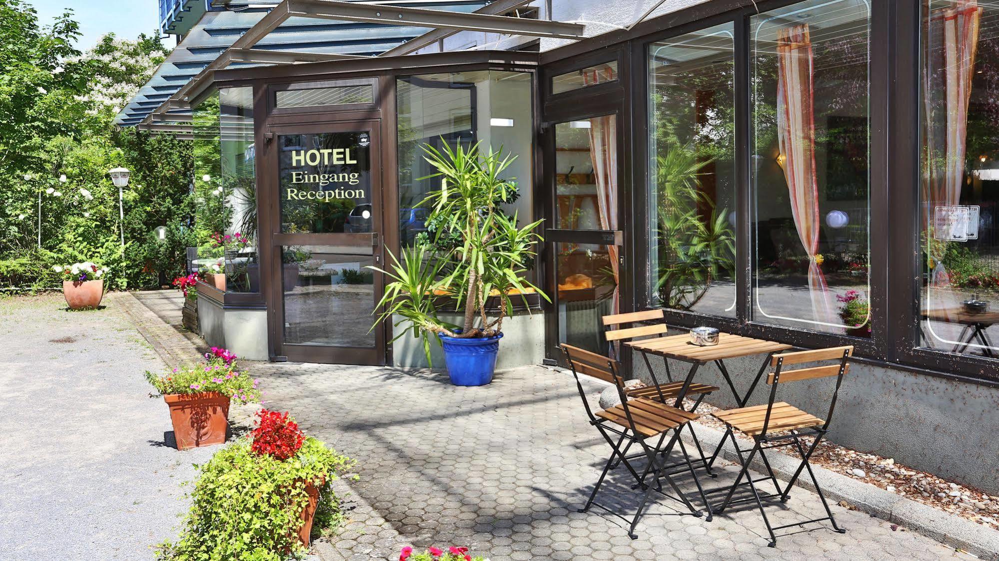 Hotel Maurer カールスルーエ エクステリア 写真