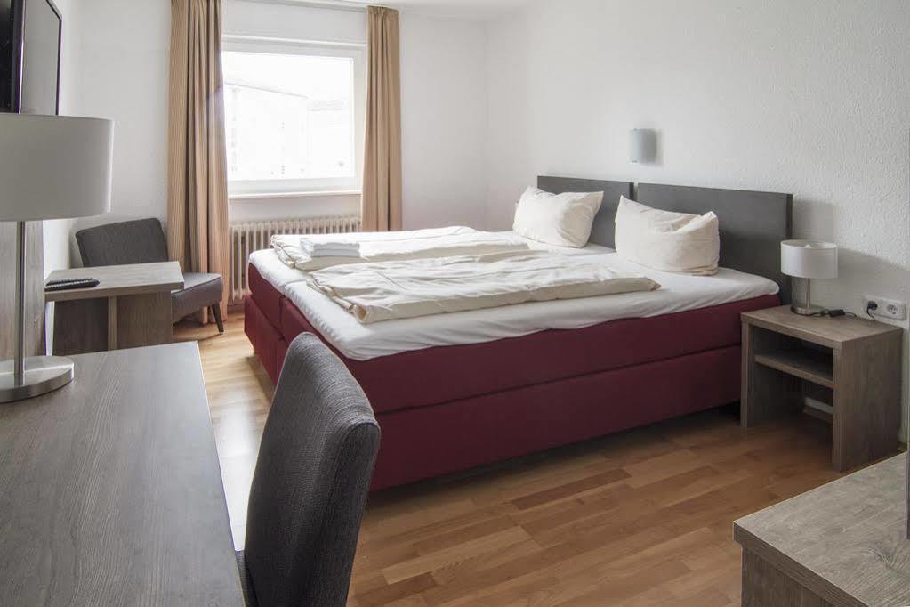 Hotel Maurer カールスルーエ エクステリア 写真